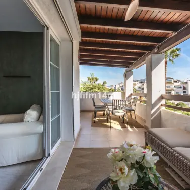 Sale of middle floor apartment in San Pedro de Alcántara