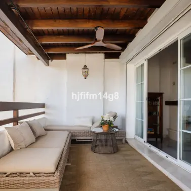 Sale of middle floor apartment in San Pedro de Alcántara