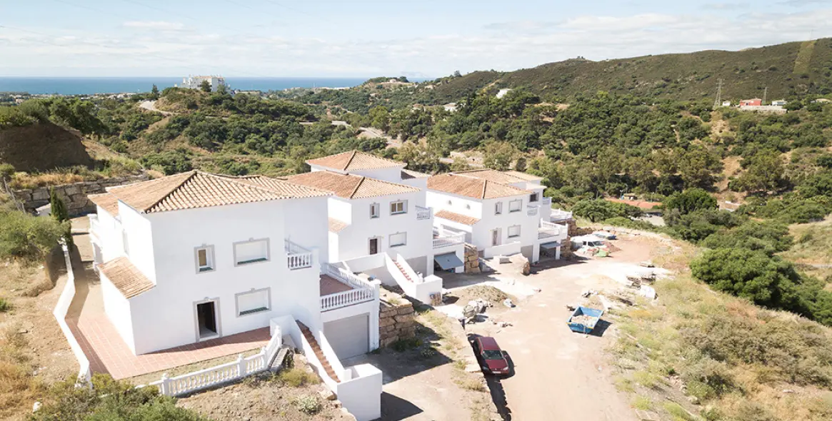 Sale of detached villa in Estepona 5