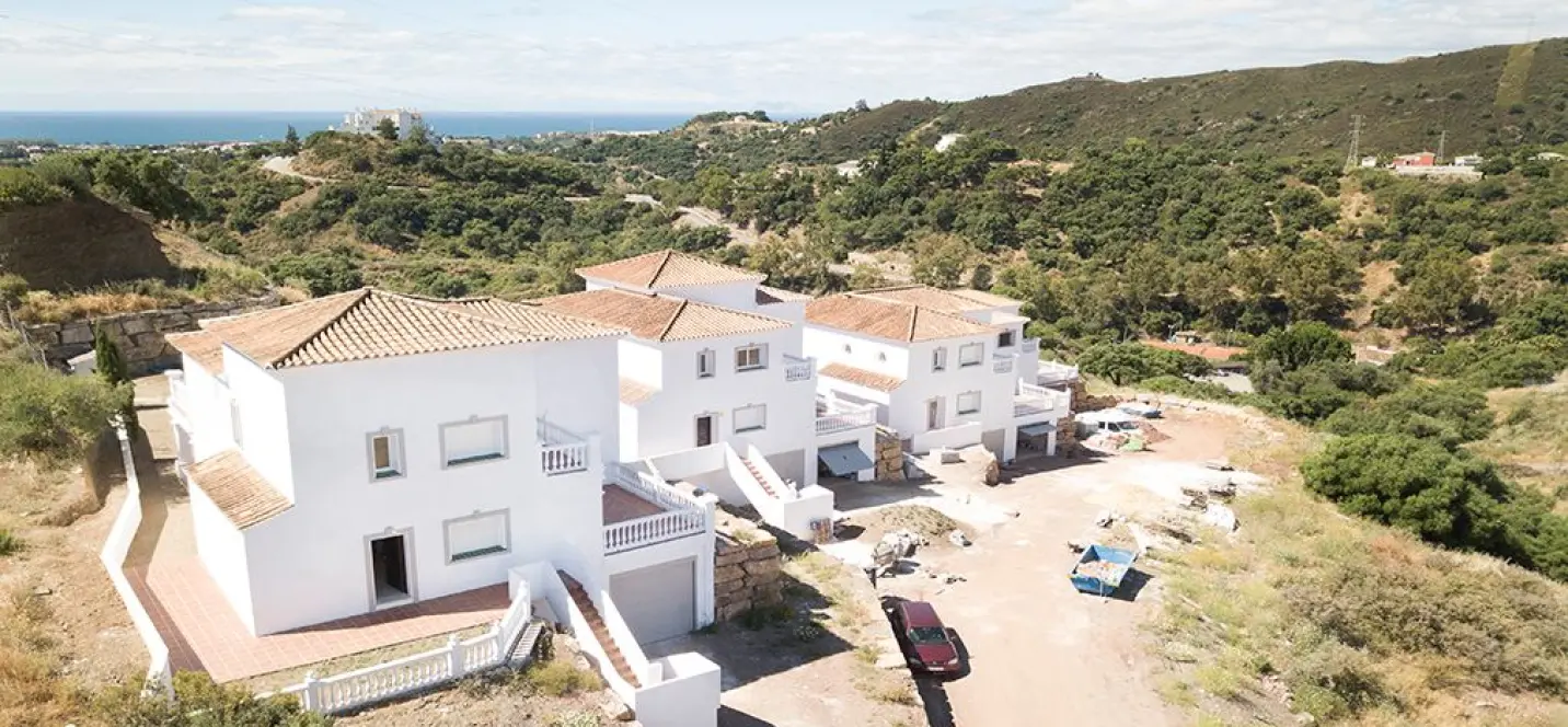 Продажа  отдельно стоящей виллы в Estepona 4