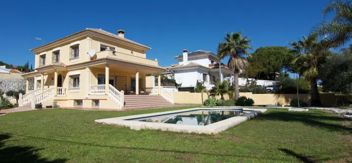 Sale of detached villa in Alhaurín de la Torre 0