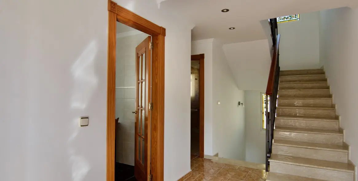 Sale of detached villa in Alhaurín de la Torre 5