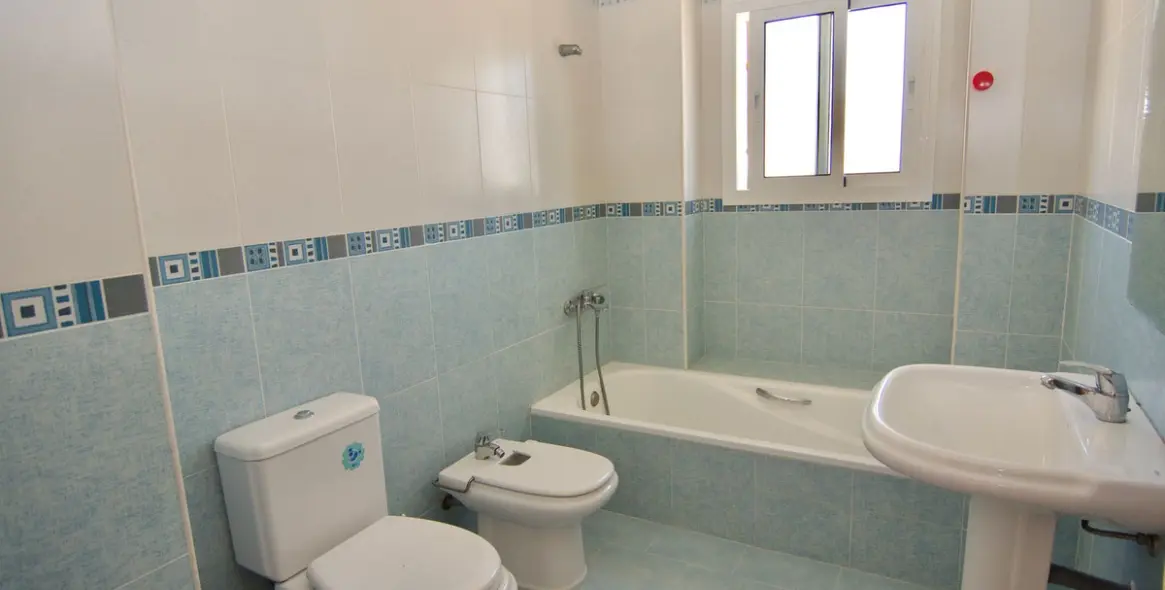 Sale of detached villa in Alhaurín de la Torre 9