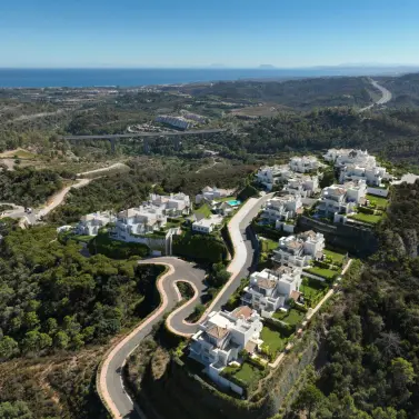 Sale of ground floor apartment in Benahavís