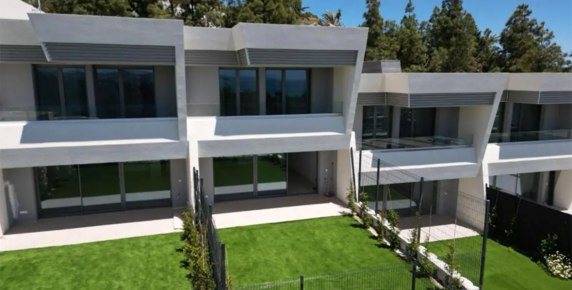 Sale of townhouse in Mijas (district Mijas Costa) 2