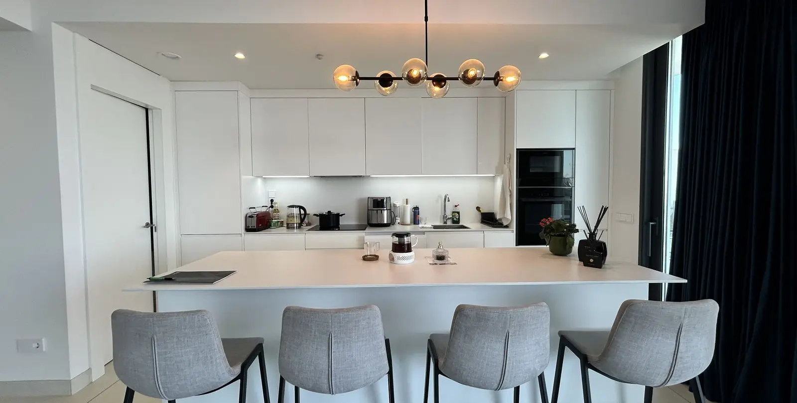 Sale of middle floor apartment in Higueron 3