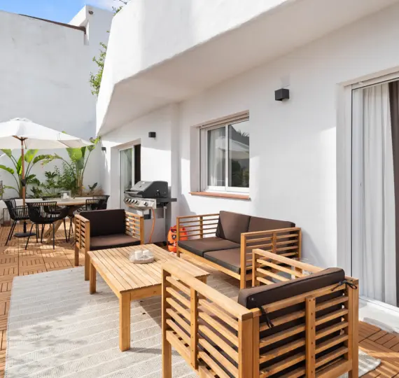 Продажа апартаментов на среднем этаже в Nueva Andalucía