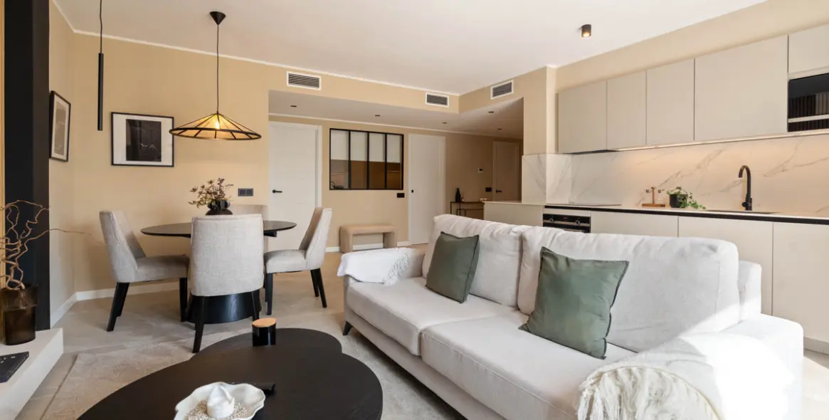 Venta de apartamento en planta media en Nueva Andalucía 9