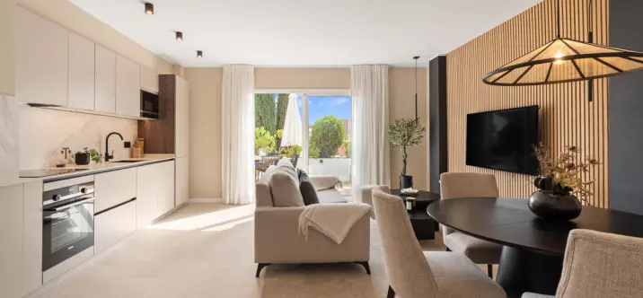 Venta de apartamento en planta media en Nueva Andalucía 4