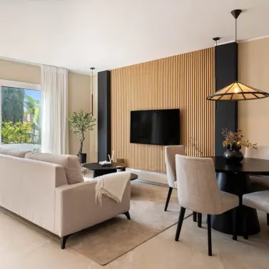 Venta de apartamento en planta media en Nueva Andalucía