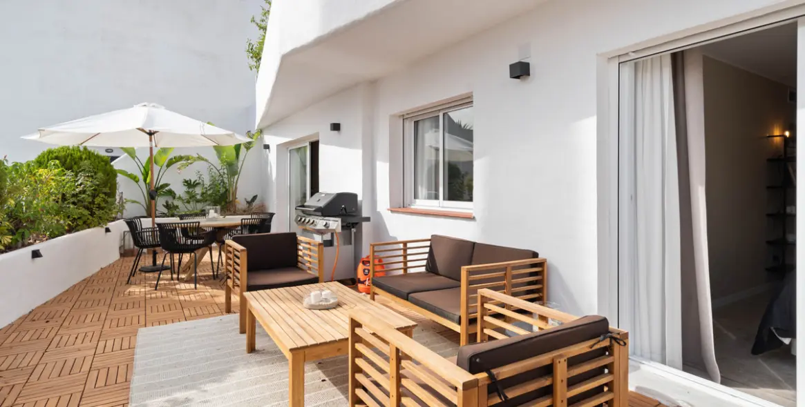 Venta de apartamento en planta media en Nueva Andalucía 8
