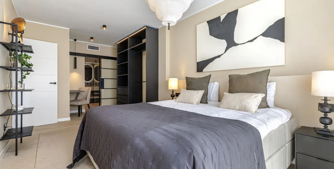 Venta de apartamento en planta media en Nueva Andalucía 26