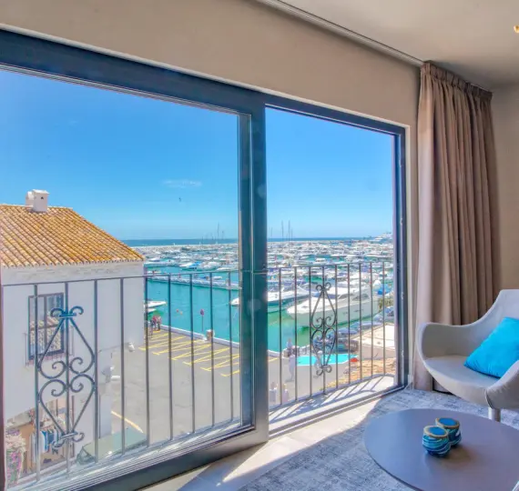 Продажа апартаментов на среднем этаже в Puerto Banús