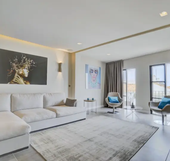 Продажа апартаментов на среднем этаже в Puerto Banús