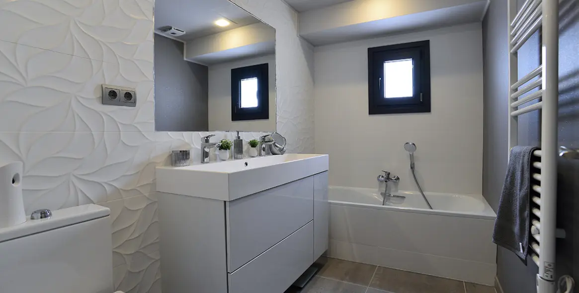 Sale of middle floor apartment in Puerto Banús 20