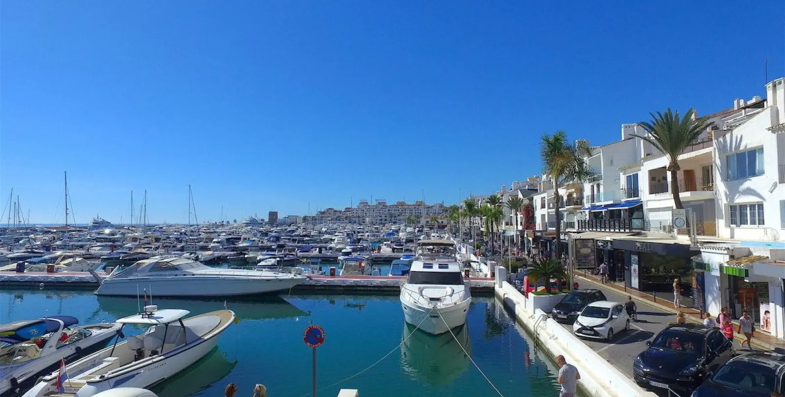 Продажа апартаментов на среднем этаже в Puerto Banús 23
