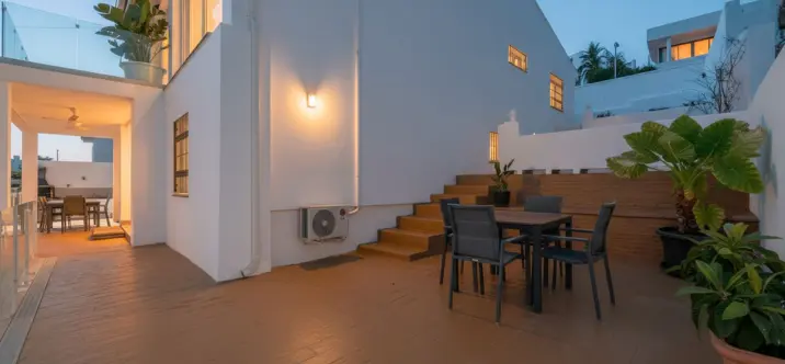 Sale of detached villa in Estepona 2