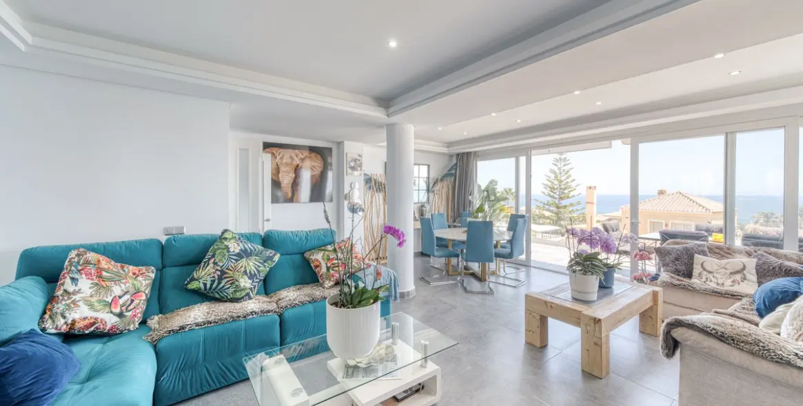 Продажа  отдельно стоящей виллы в Estepona 14