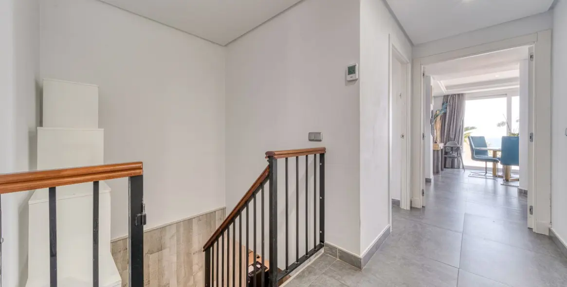 Продажа  отдельно стоящей виллы в Estepona 31