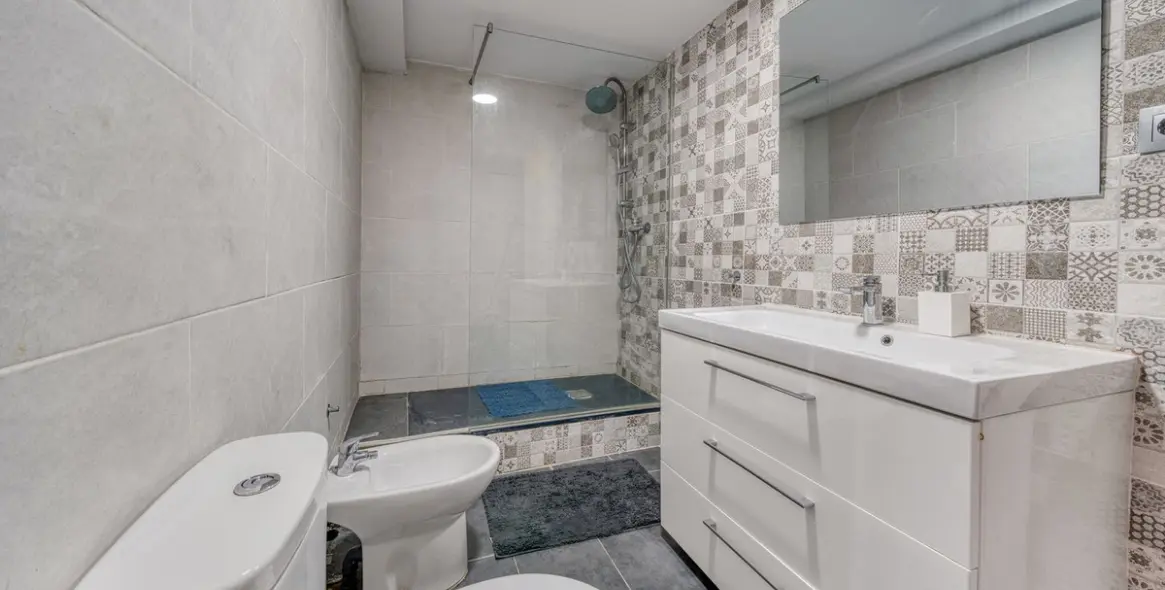 Продажа  отдельно стоящей виллы в Estepona 33