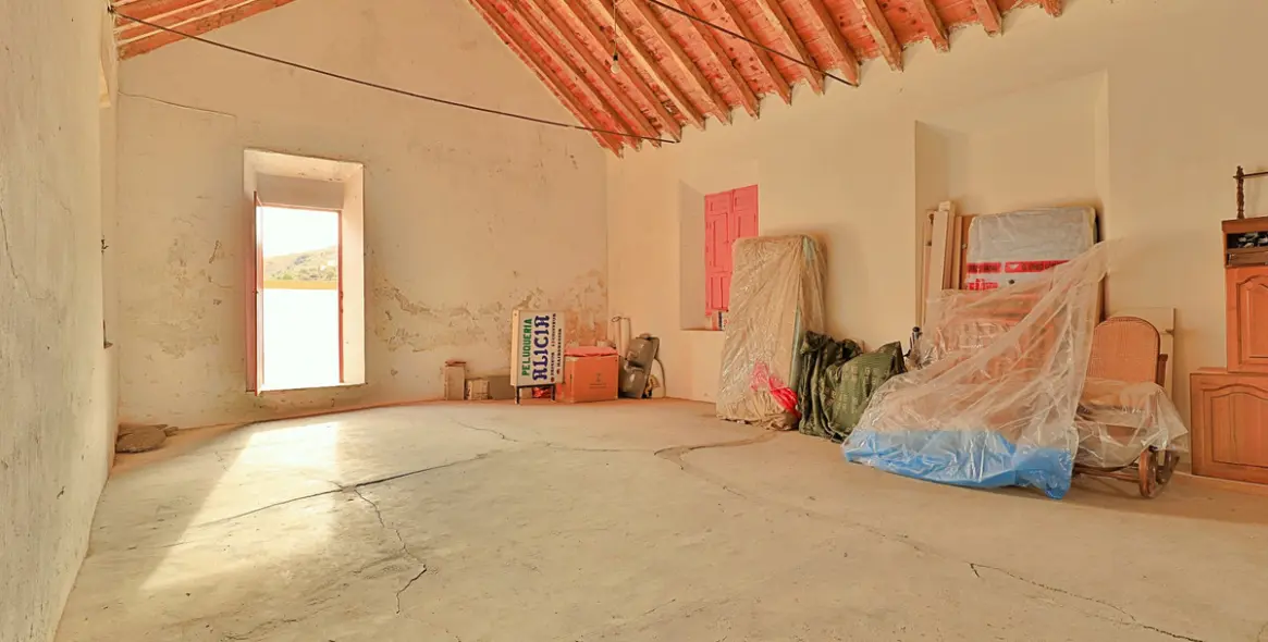 Sale of detached villa in Archez 5