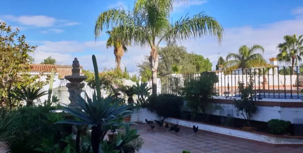 Sale of detached villa in Alhaurín de la Torre 16