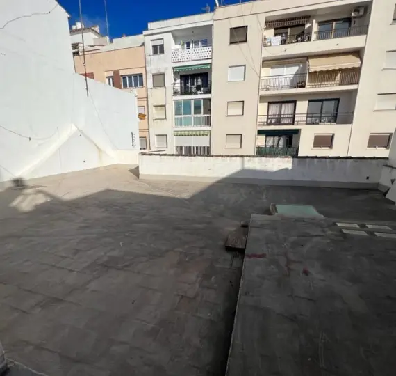 Продажа дома на две семьи в Estepona