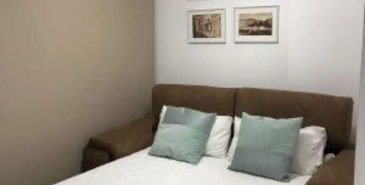 Продажа дома на две семьи в Estepona 16