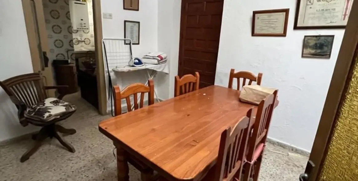 Продажа дома на две семьи в Estepona 18