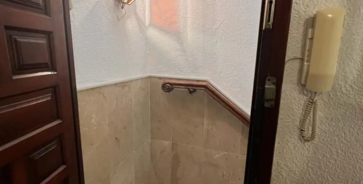 Продажа дома на две семьи в Estepona 25