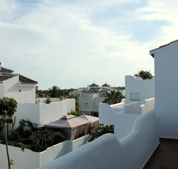 Sale of penthouse duplex in Marbella