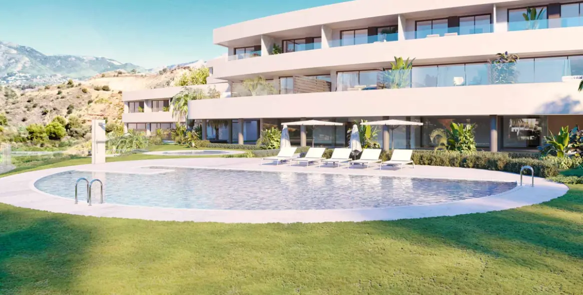 Продажа дома на две семьи в Fuengirola 1