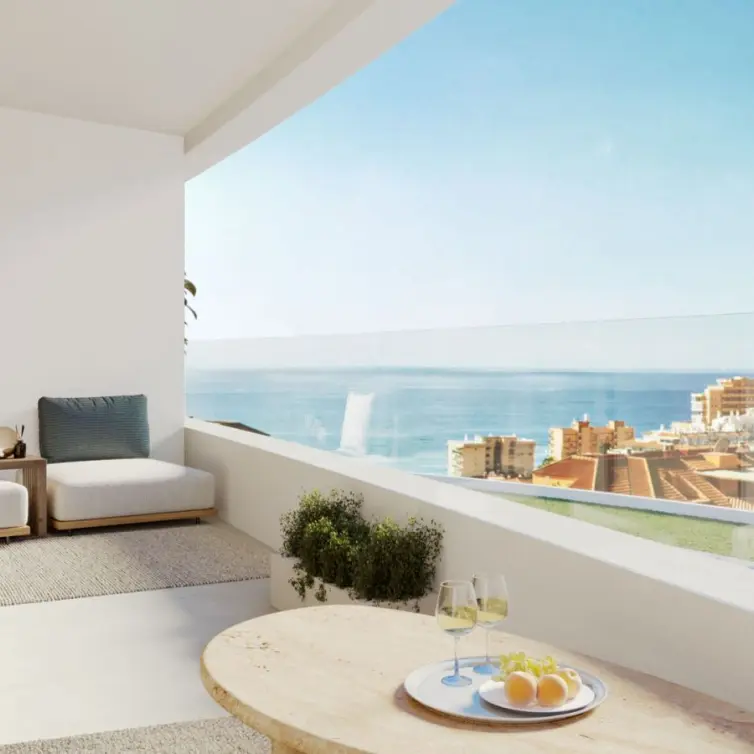Продажа дома на две семьи в Fuengirola