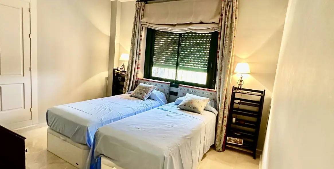 Sale of penthouse in El Rosario 15