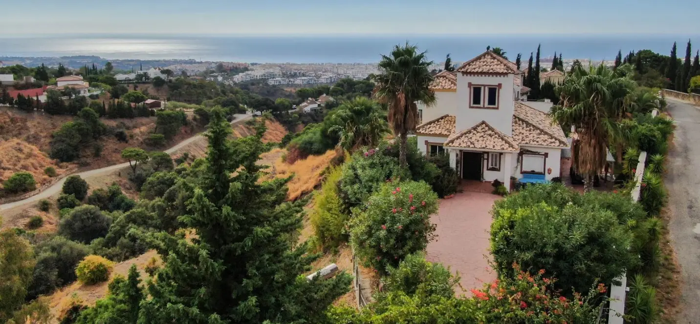 Sale of finca - cortijo in Estepona 0