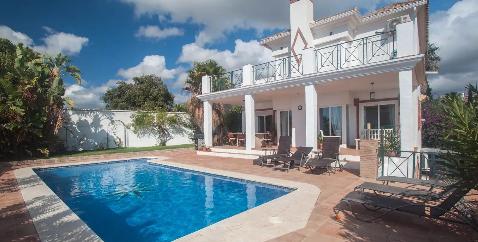 Продажа финки в Estepona 38