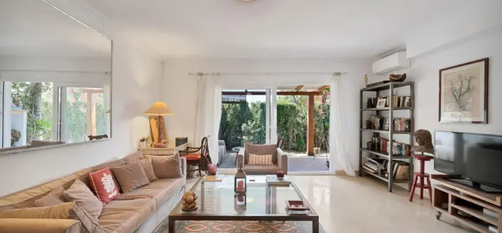 Venta de casa pareada en Nagüeles 3