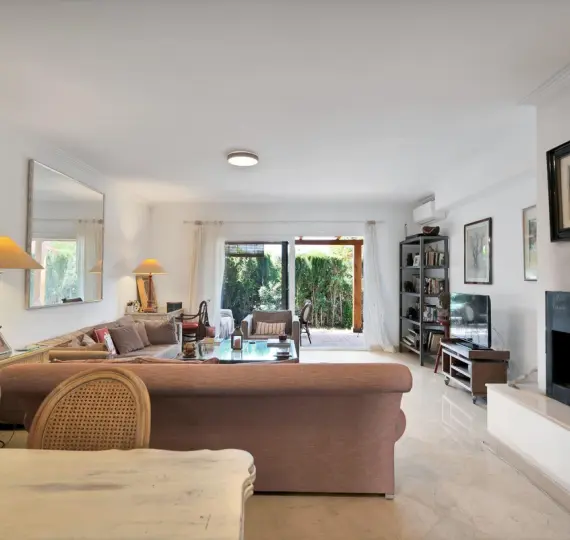 Venta de casa pareada en Nagüeles