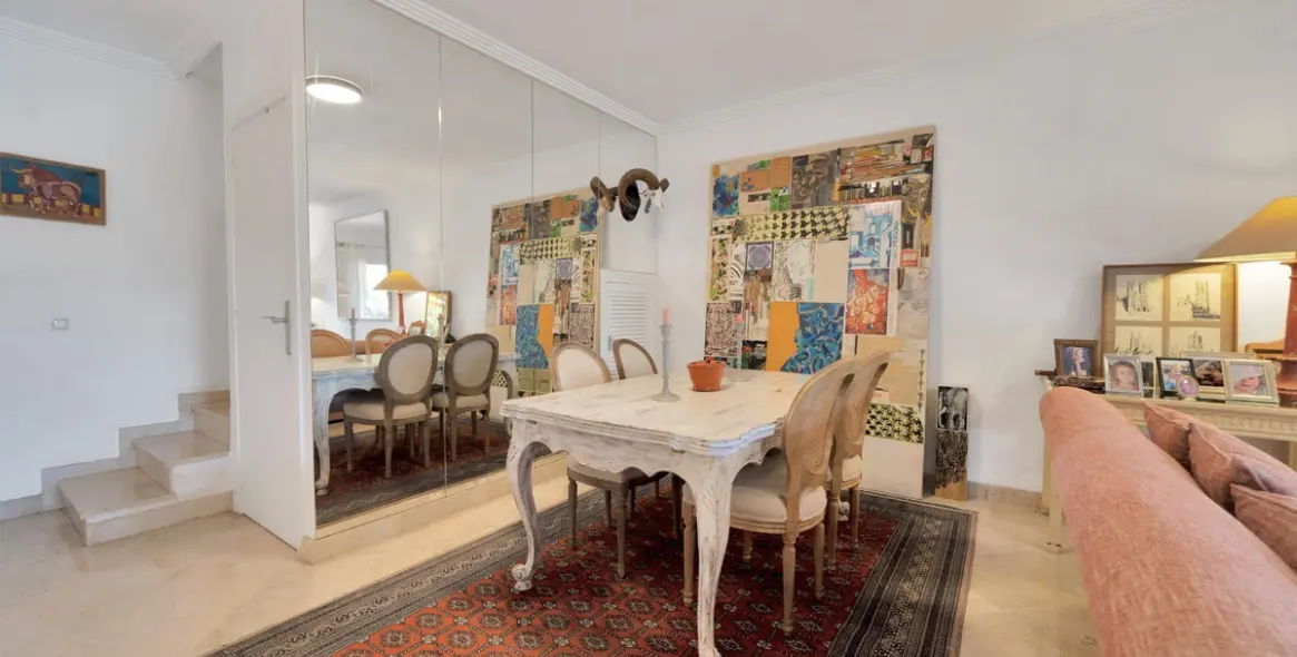 Продажа дома на две семьи в Nagüeles 8