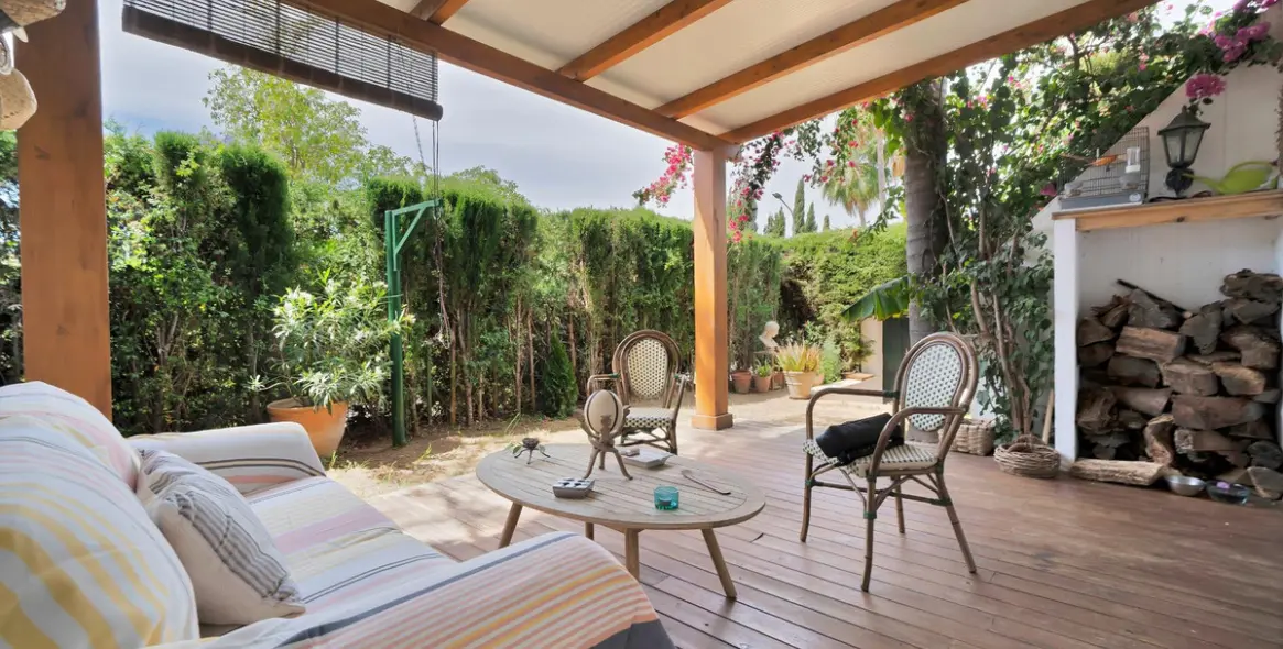 Продажа дома на две семьи в Nagüeles 16