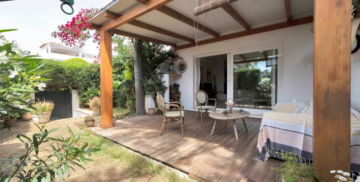 Продажа дома на две семьи в Nagüeles 18