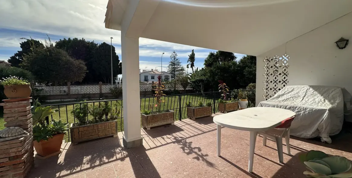 Sale of detached villa in Rincón de la Victoria 5