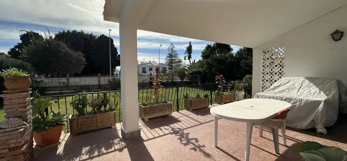 Detached villa R5232553 4