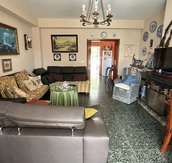 Detached villa R5232553