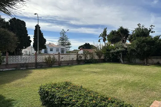 Image 1 thumb