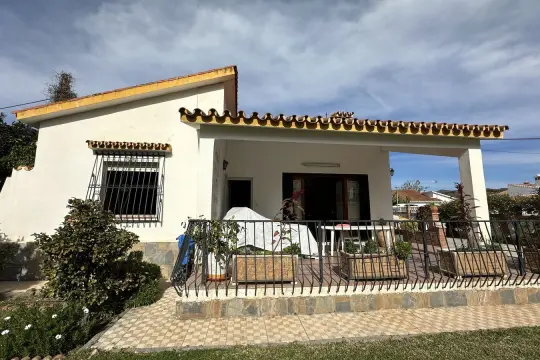 Image 4 thumb
