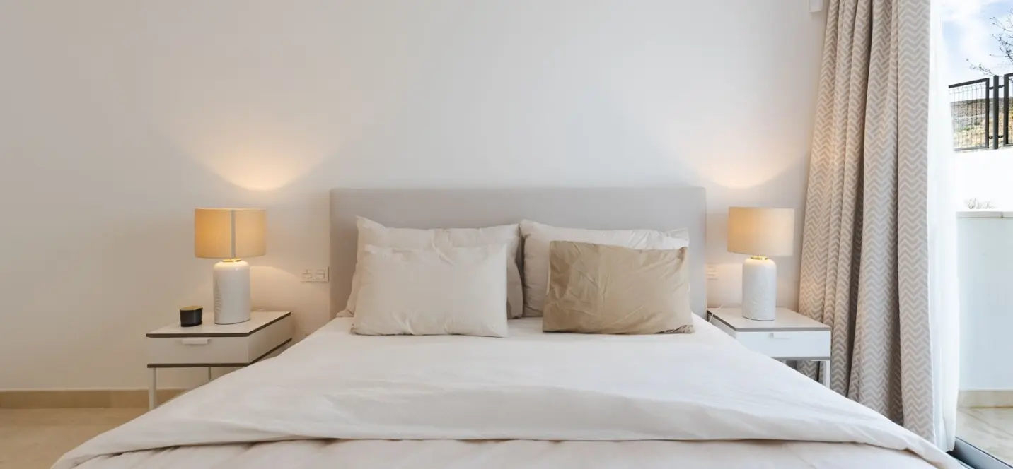 Sale of middle floor apartment in Nueva Andalucía 4