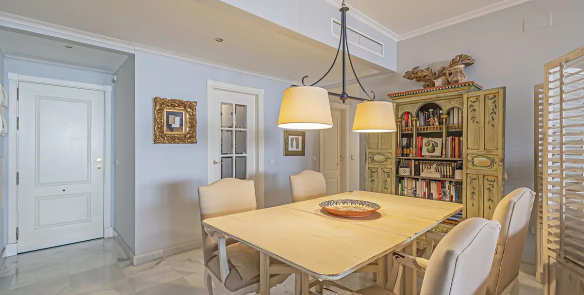 Продажа апартаментов на среднем этаже в Hacienda del Sol 24