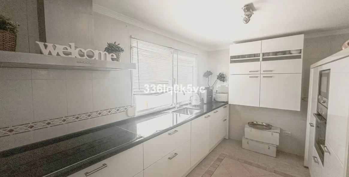 Sale of townhouse in Estepona 19