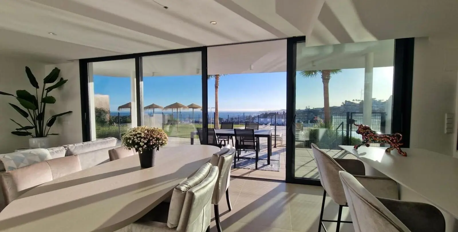 Sale of ground floor apartment in Higueron 1